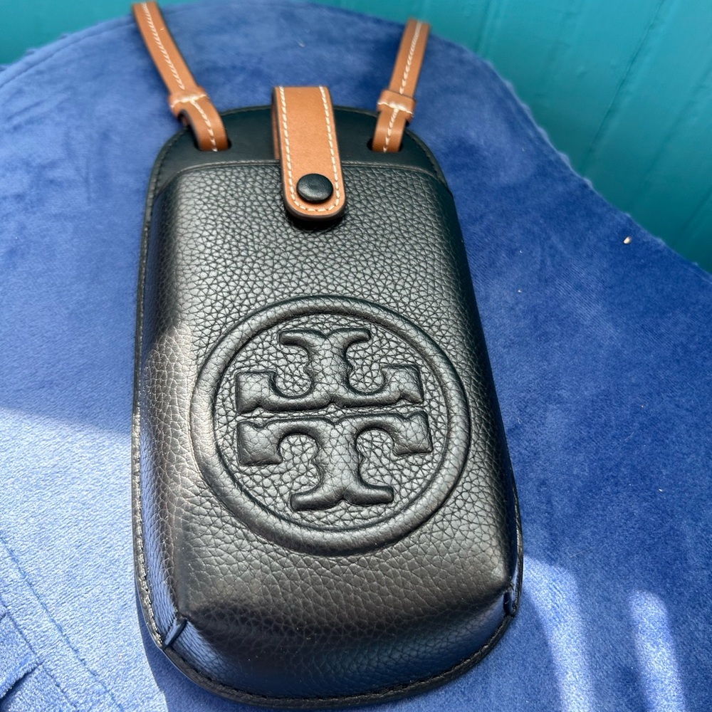 Tory Burch cell phone card cross body NWOT retails for 228